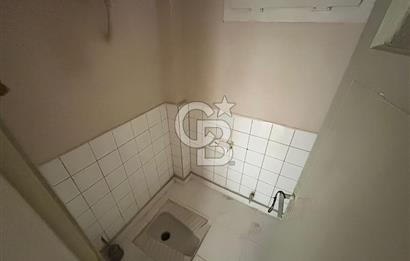 İzmir Caddesi Üzerinde Satılık 2+1 Daire