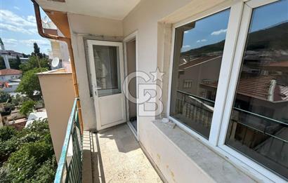 İzmir Caddesi Üzerinde Satılık 2+1 Daire