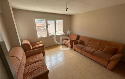İzmir Caddesi Üzerinde Satılık 2+1 Daire
