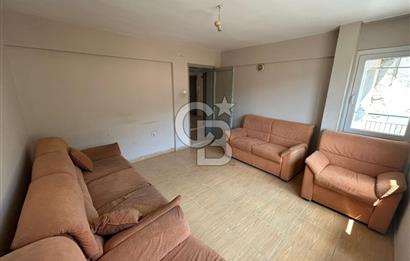 İzmir Caddesi Üzerinde Satılık 2+1 Daire