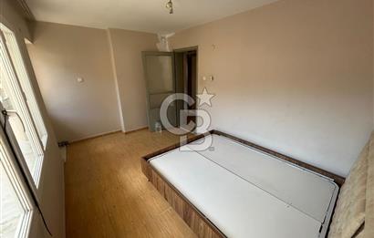 İzmir Caddesi Üzerinde Satılık 2+1 Daire