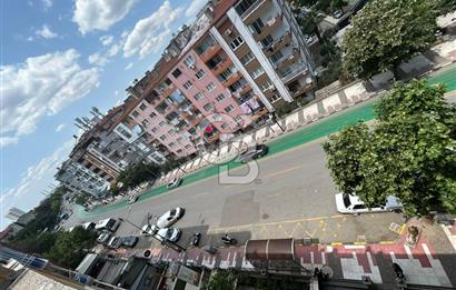 İzmir Caddesi Üzerinde Satılık 2+1 Daire