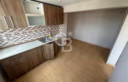 İzmir Caddesi Üzerinde Satılık 2+1 Daire