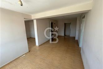 İzmir Caddesi Üzerinde Satılık 2+1 Daire