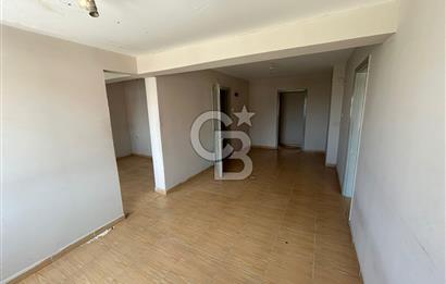 İzmir Caddesi Üzerinde Satılık 2+1 Daire