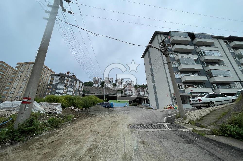 2 NOLU BEŞİRLİ'DE DENİZ MANZARALI MERKEZİ KONUMDA SATILIK DAİRE