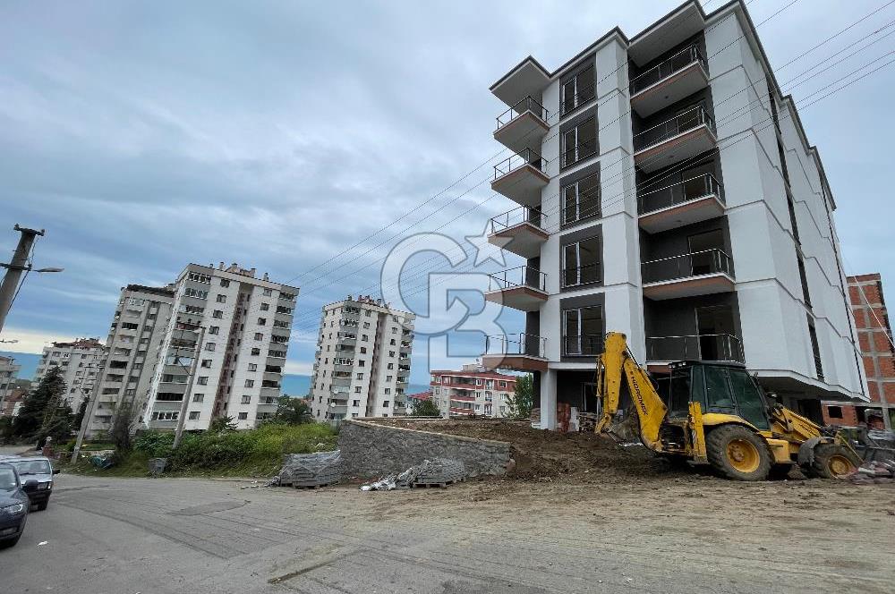2 NOLU BEŞİRLİ'DE DENİZ MANZARALI MERKEZİ KONUMDA SATILIK DAİRE