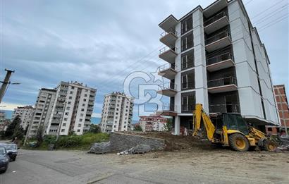 2 NOLU BEŞİRLİ'DE DENİZ MANZARALI MERKEZİ KONUMDA SATILIK DAİRE
