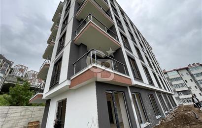 2 NOLU BEŞİRLİ'DE DENİZ MANZARALI MERKEZİ KONUMDA SATILIK DAİRE