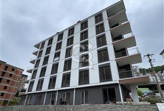 2 NOLU BEŞİRLİ'DE DENİZ MANZARALI MERKEZİ KONUMDA SATILIK DAİRE