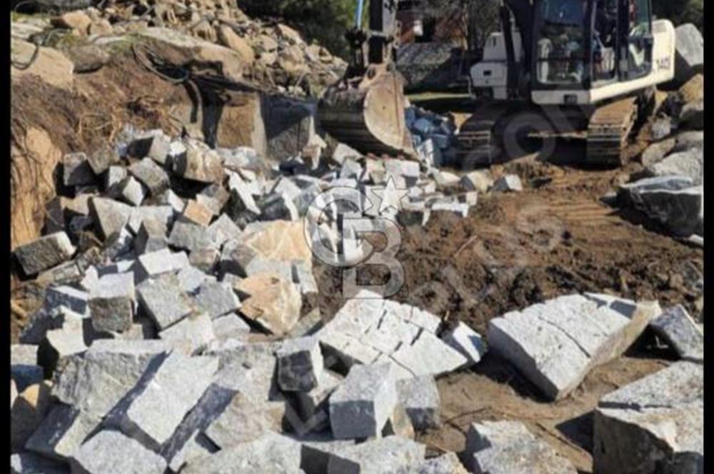 BERGAMA KOZAK YAYLASI ELEKTRİK SU ABONELİKLİ KONUT İMARLI ARSA