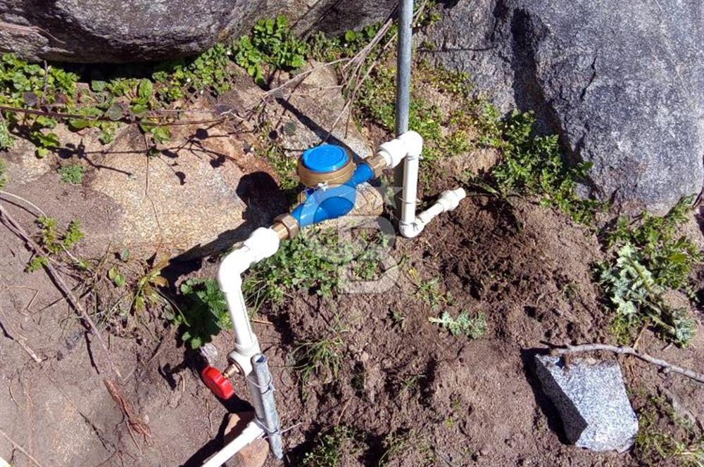 BERGAMA KOZAK YAYLASI ELEKTRİK SU ABONELİKLİ KONUT İMARLI ARSA