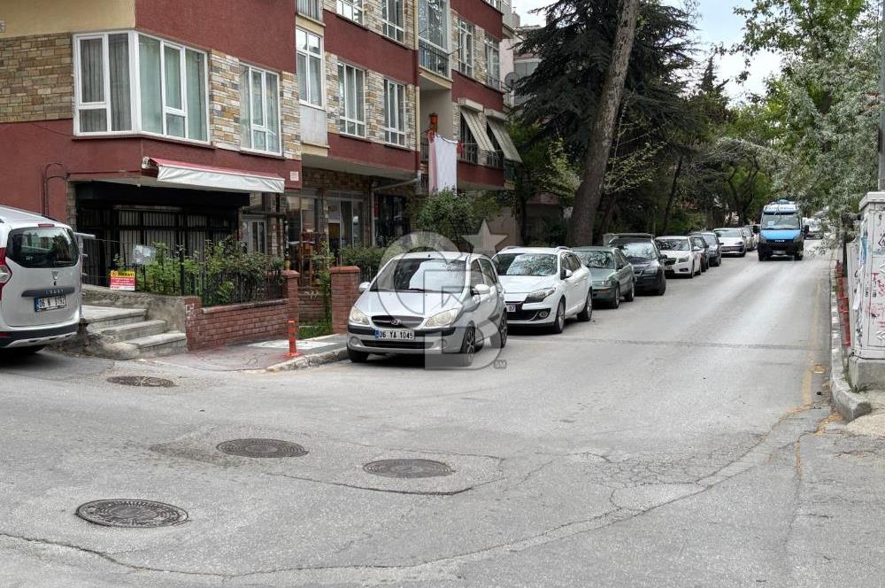 ESAT BAŞÇAVUŞ SOKAK'TA 100m2 SATILIK DÜKKAN