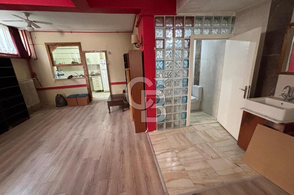 ESAT BAŞÇAVUŞ SOKAK'TA 100m2 SATILIK DÜKKAN