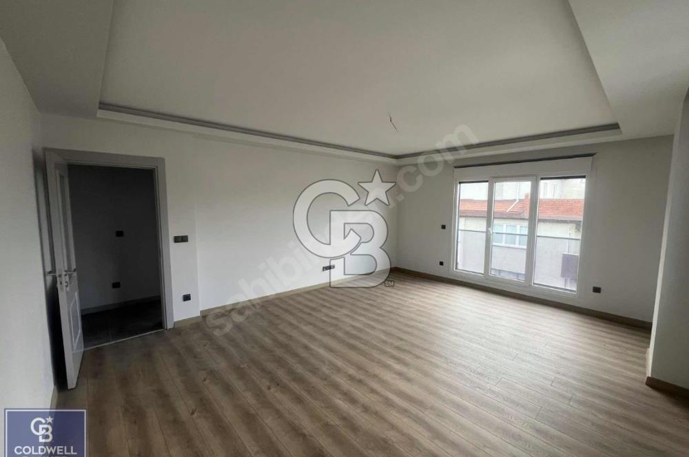 ÜMRANİYE CENGİZ TOPEL CD. ÜZERİNDE SATILIK 4+1 DUBLEKS DAİRE