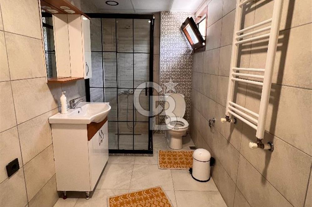 Çiçekliköy'de Satılık 4+1 Havuzlu Bahçeli Villa