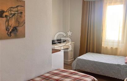 Çiçekliköy'de Satılık 4+1 Havuzlu Bahçeli Villa