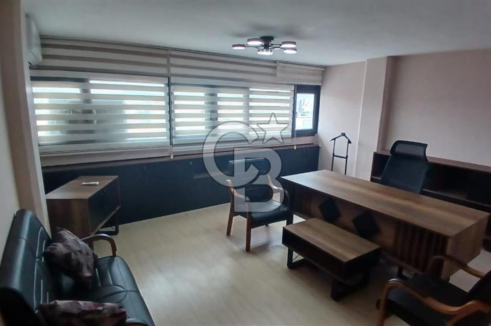 Karabağlar Selgeçen Modeka İş Merkezinde Eşyalı Kiralık Ofis