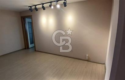 Karabağlar Selgeçen Modeka İş Merkezinde Eşyalı Kiralık Ofis
