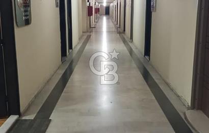 Karabağlar Selgeçen Modeka İş Merkezinde Eşyalı Kiralık Ofis