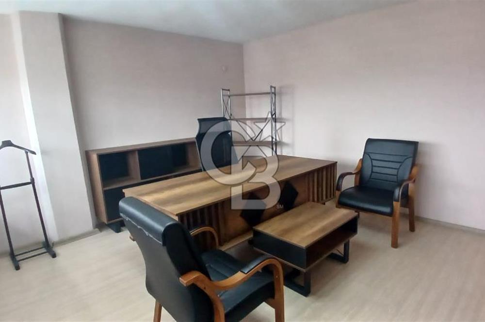 Karabağlar Selgeçen Modeka İş Merkezinde Eşyalı Kiralık Ofis