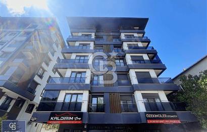 ÇENGELKÖY'DE 3 BALKONLU VE 3 BANYOLU SATILIK 4+2 DUBLEKS DAİRE