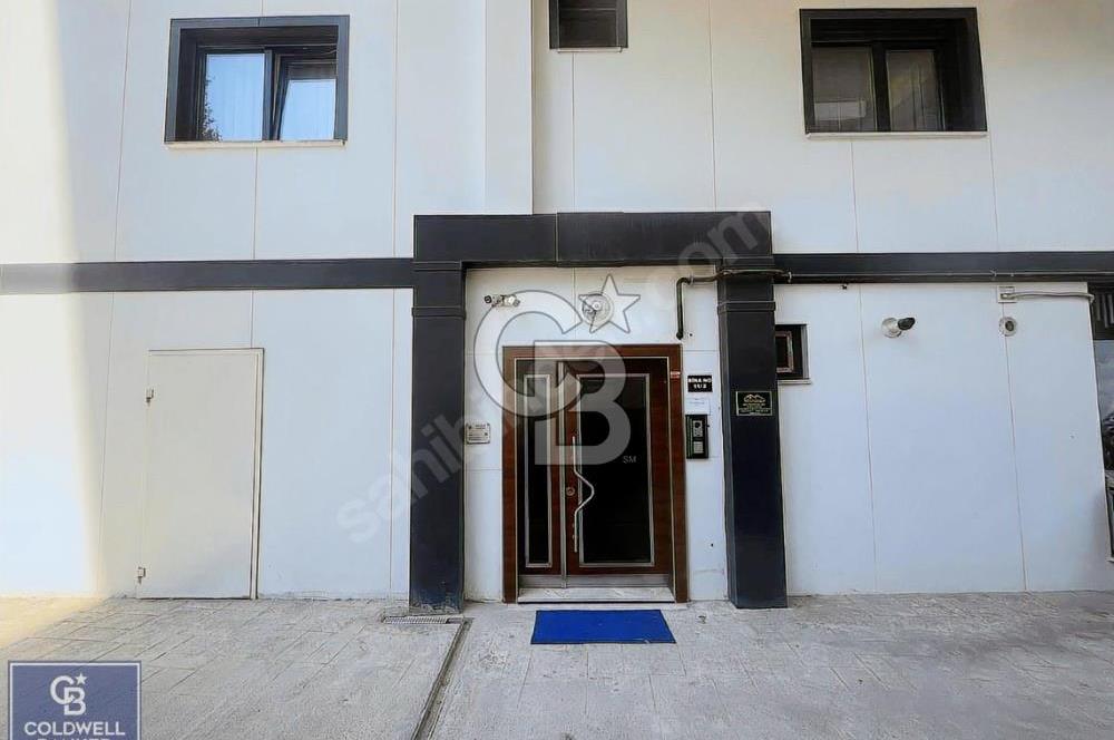 ÇENGELKÖY'DE 3 BALKONLU VE 3 BANYOLU SATILIK 4+2 DUBLEKS DAİRE