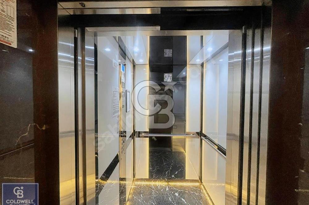 ÇENGELKÖY'DE 3 BALKONLU VE 3 BANYOLU SATILIK 4+2 DUBLEKS DAİRE