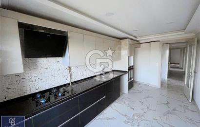 ÇENGELKÖY'DE 3 BALKONLU VE 3 BANYOLU SATILIK 4+2 DUBLEKS DAİRE