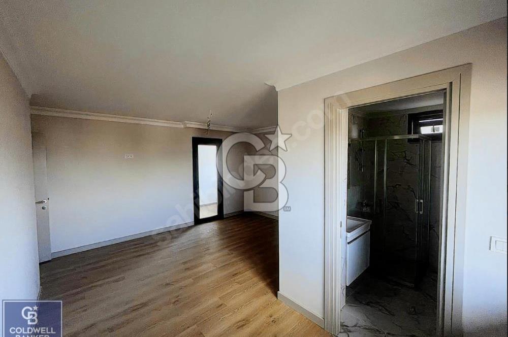 ÇENGELKÖY'DE 3 BALKONLU VE 3 BANYOLU SATILIK 4+2 DUBLEKS DAİRE