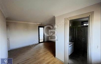 ÇENGELKÖY'DE 3 BALKONLU VE 3 BANYOLU SATILIK 4+2 DUBLEKS DAİRE