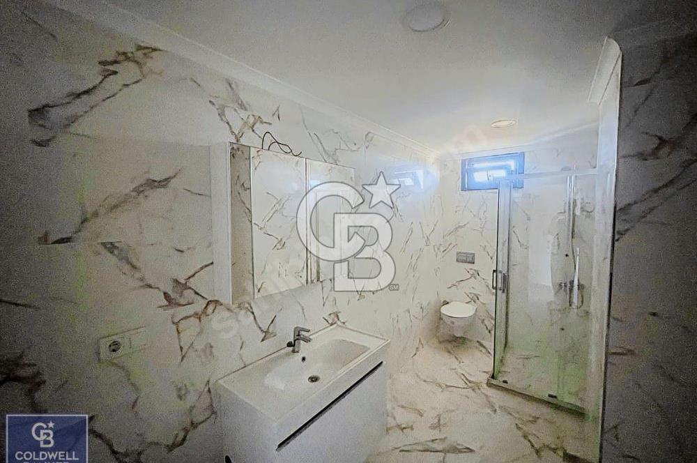 ÇENGELKÖY'DE 3 BALKONLU VE 3 BANYOLU SATILIK 4+2 DUBLEKS DAİRE