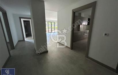 ACIBADEM KONAKLARI'NDA SATILIK 4+1 BAHÇE KATI DAİRE