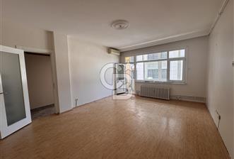 Fatih de Vatan Caddesine Çok Yakın 2+1 90 m2 2. Katta Kiralık Daire