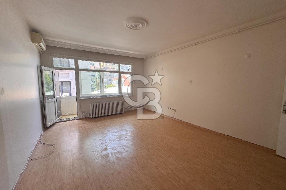 Fatih de Vatan Caddesine Çok Yakın 2+1 90 m2 2. Katta Kiralık Daire