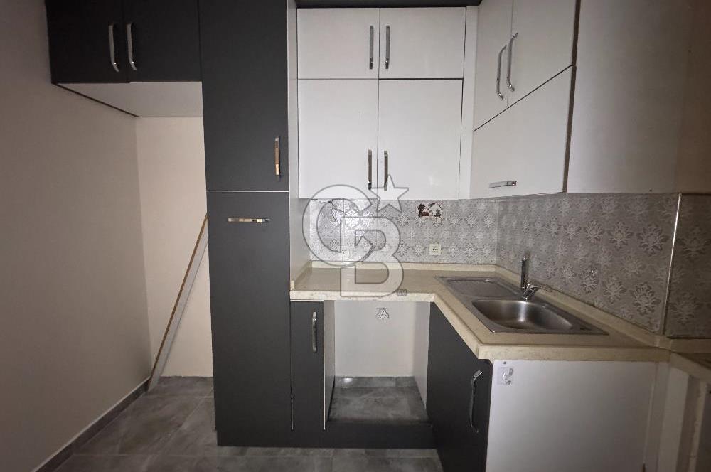 Fatih de Vatan Caddesine Çok Yakın 2+1 90 m2 2. Katta Kiralık Daire