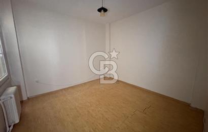 Fatih de Vatan Caddesine Çok Yakın 2+1 90 m2 2. Katta Kiralık Daire