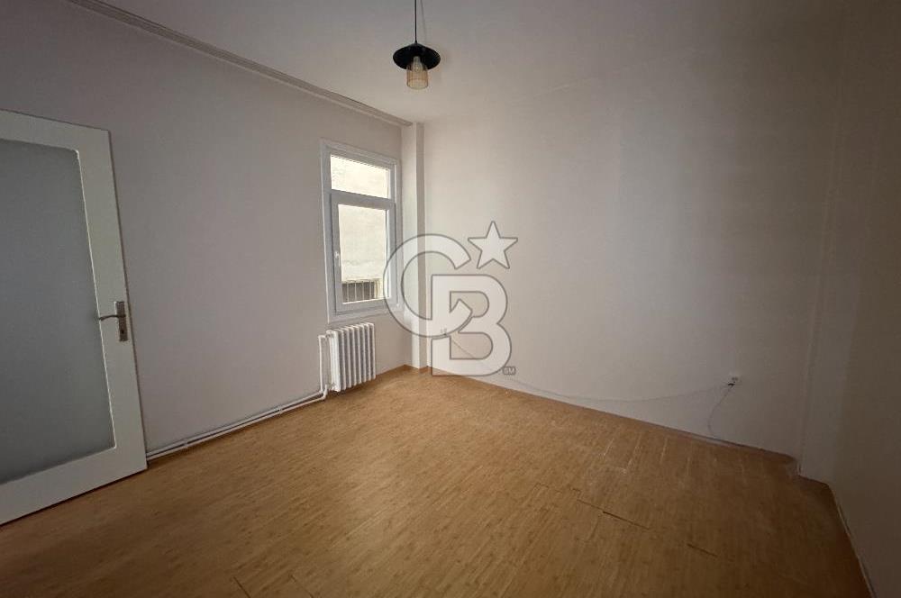 Fatih de Vatan Caddesine Çok Yakın 2+1 90 m2 2. Katta Kiralık Daire