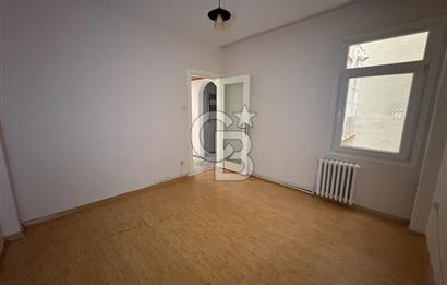 Fatih de Vatan Caddesine Çok Yakın 2+1 90 m2 2. Katta Kiralık Daire