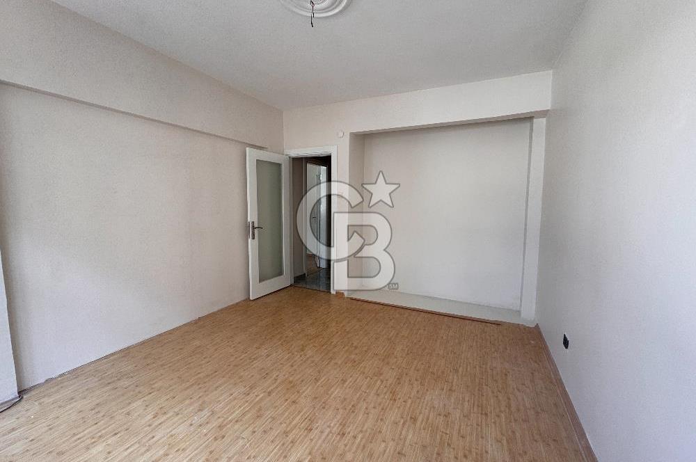 Fatih de Vatan Caddesine Çok Yakın 2+1 90 m2 2. Katta Kiralık Daire