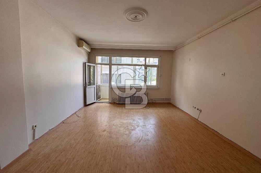 Fatih de Vatan Caddesine Çok Yakın 2+1 90 m2 2. Katta Kiralık Daire