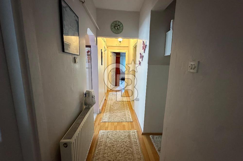 İzmir Bornova Atatürk Mahallesinde Satılık Bakımlı Daire
