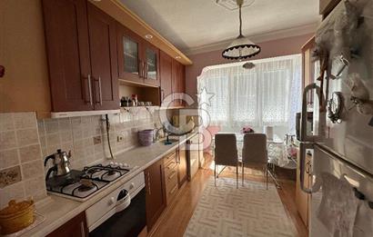 İzmir Bornova Atatürk Mahallesinde Satılık Bakımlı Daire