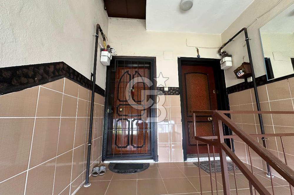 İzmir Bornova Atatürk Mahallesinde Satılık Bakımlı Daire