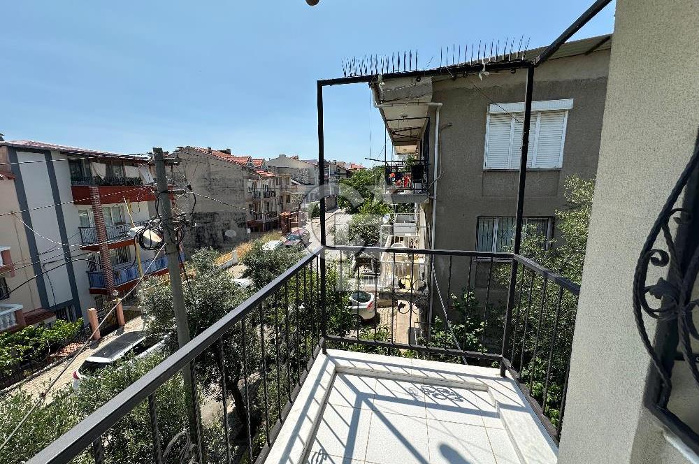 İzmir Bornova Atatürk Mahallesinde Satılık Bakımlı Daire