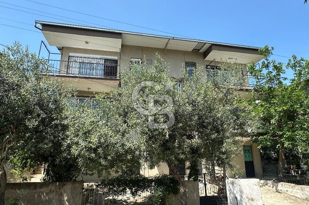 İzmir Bornova Atatürk Mahallesinde Satılık Bakımlı Daire