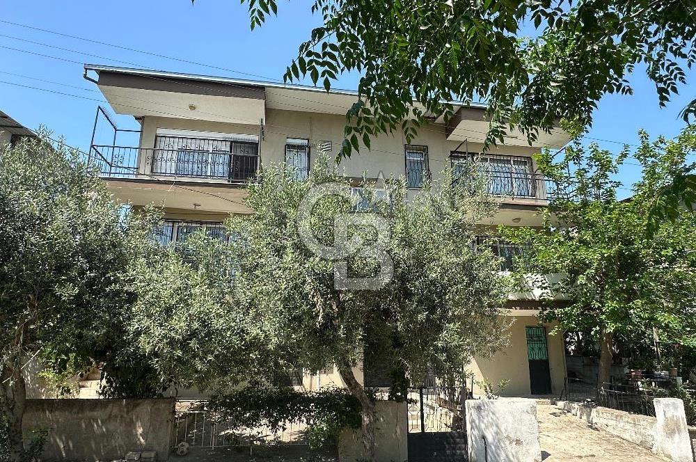 İzmir Bornova Atatürk Mahallesinde Satılık Bakımlı Daire