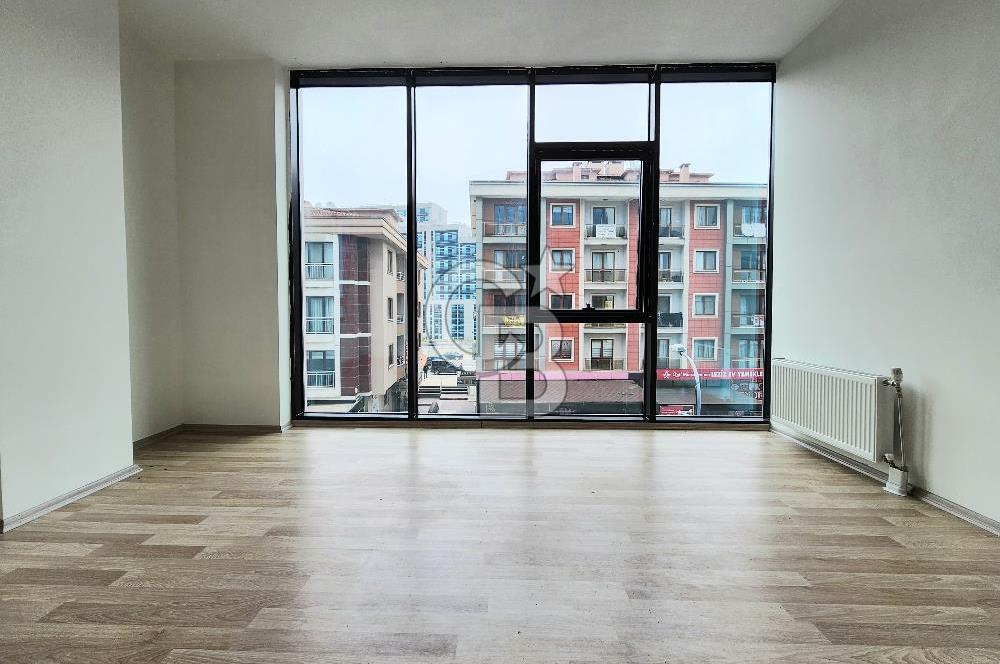 CEVİZLİ ADLİYE KARŞISI NURSANLAR PLAZA'DA 4 ETAP KİRALIK OFİS
