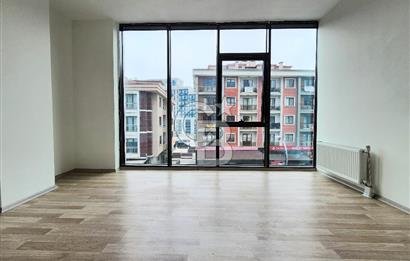 CEVİZLİ ADLİYE KARŞISI NURSANLAR PLAZA'DA 4 ETAP KİRALIK OFİS