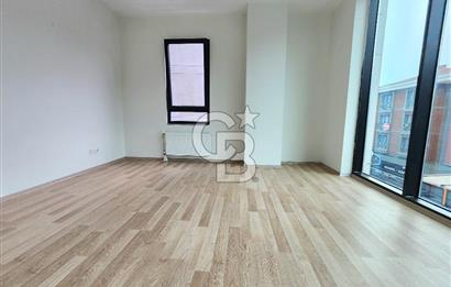 CEVİZLİ ADLİYE KARŞISI NURSANLAR PLAZA'DA 4 ETAP KİRALIK OFİS